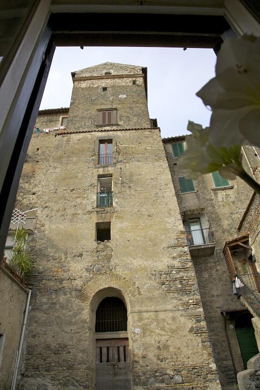 Апартаменты La Colombaia Nel Castello Браччано Номер фото